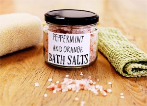 Homemade Bath Salt with Peppermint